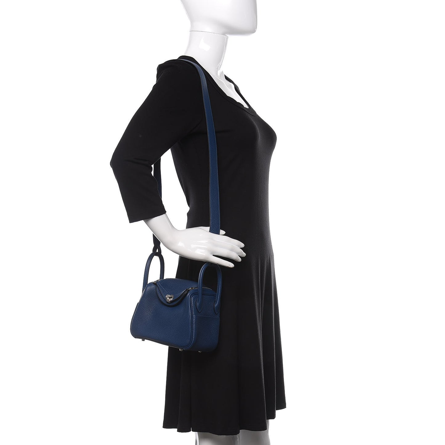 Taurillon Clemence Mini Lindy 20 Deep Bleu