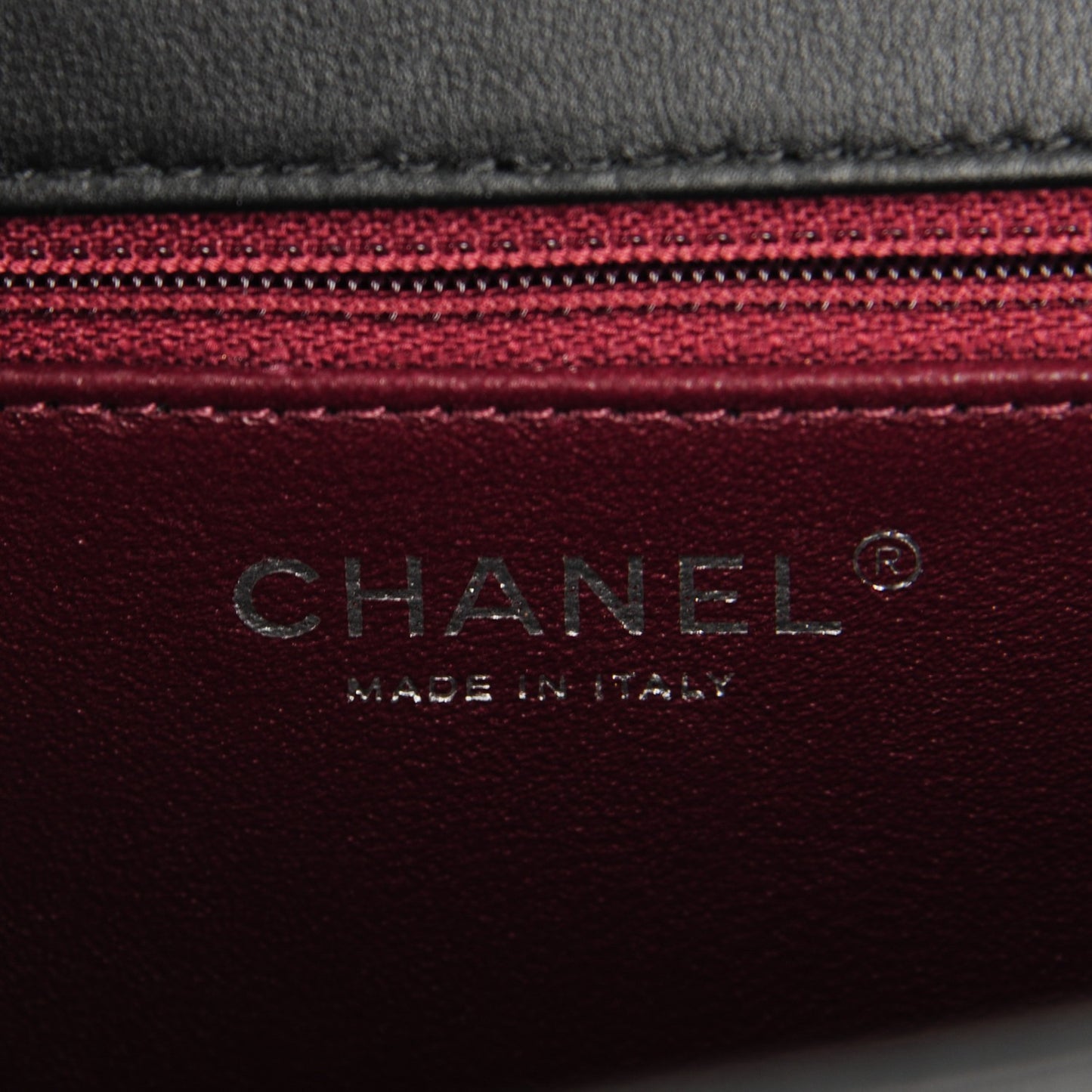 Calfskin Small Propeller Flap Black