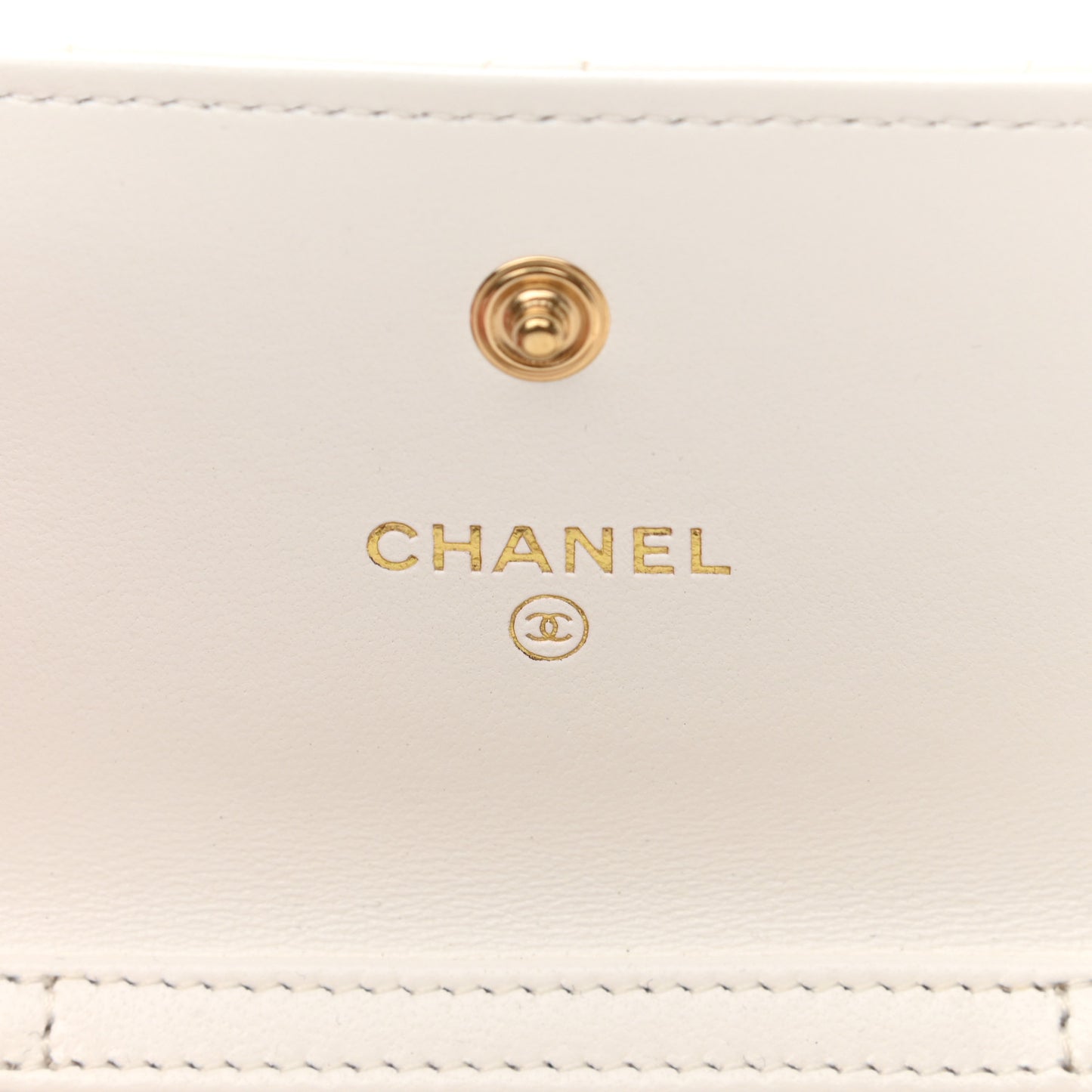 Lambskin Quilted Romance Clutch With Chain White