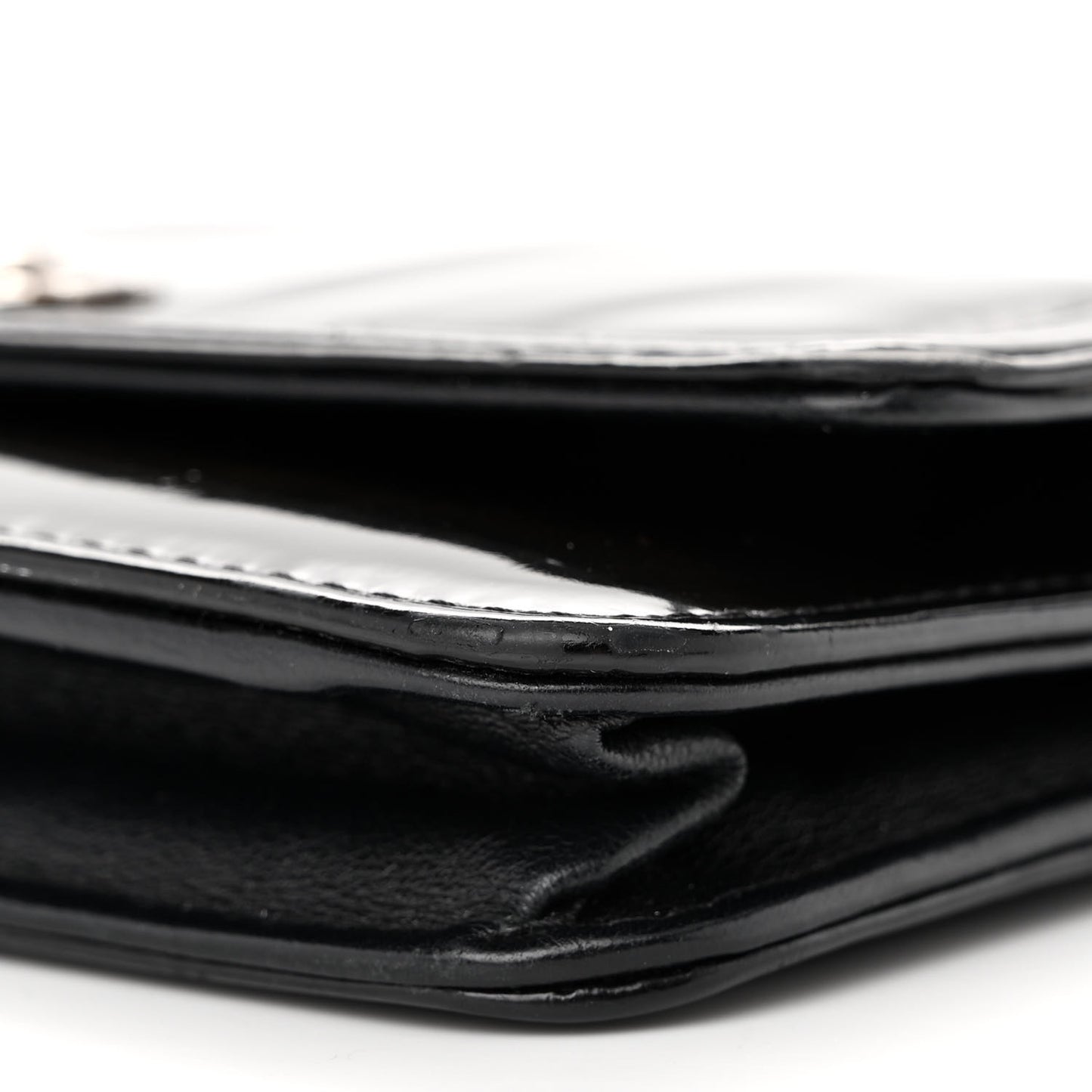 Glazed Calfskin Boy Wallet On Chain WOC Black