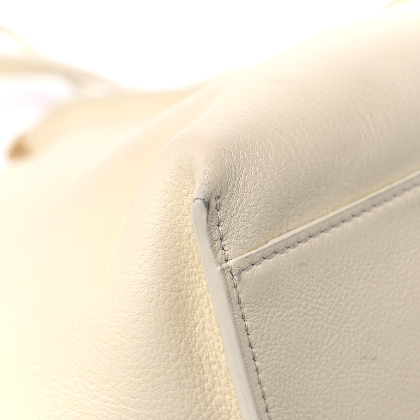 Smooth Calfskin Medium Vick Tote Off White
