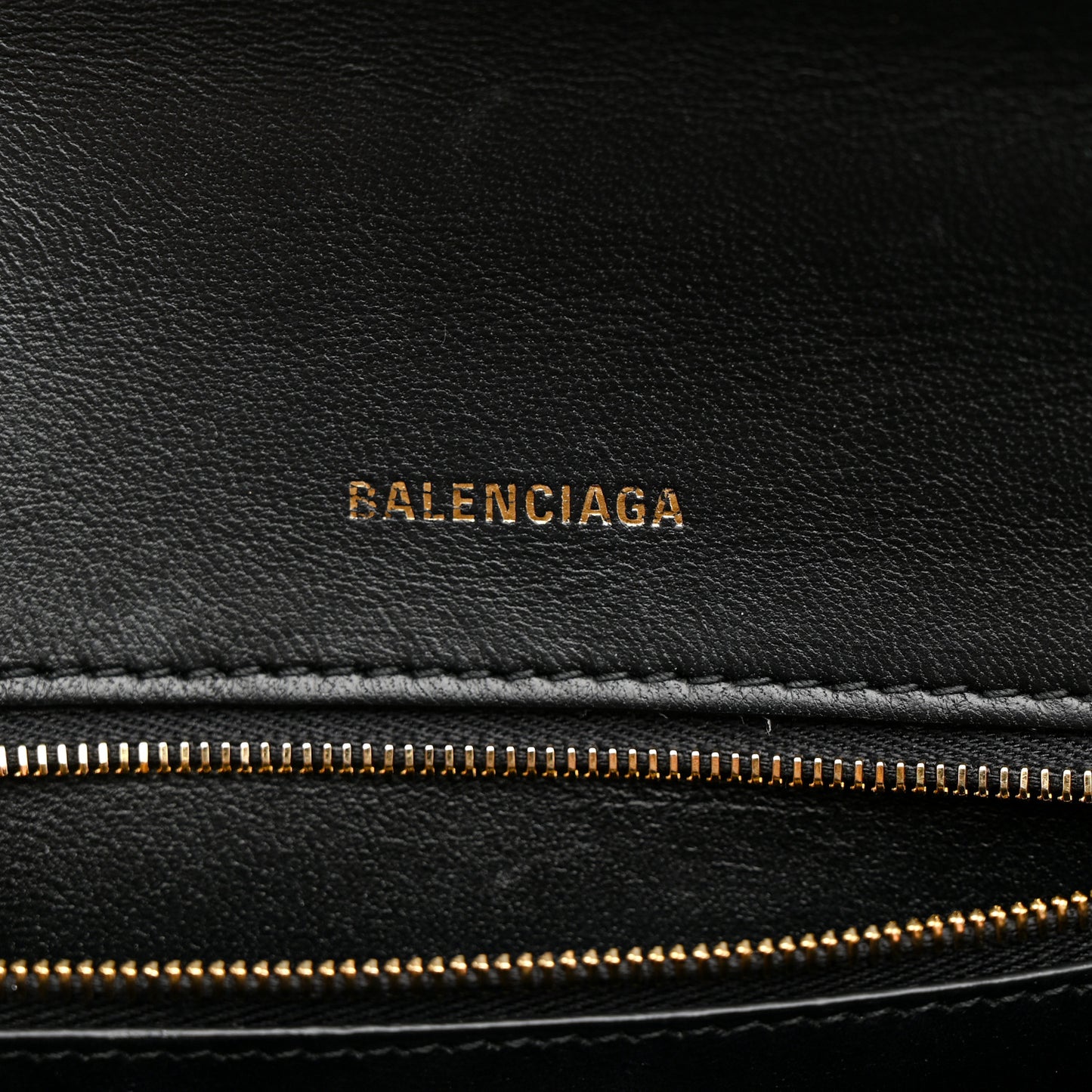 Shiny Calfskin Crocodile Embossed Small Hourglass Top Handle Bag Black