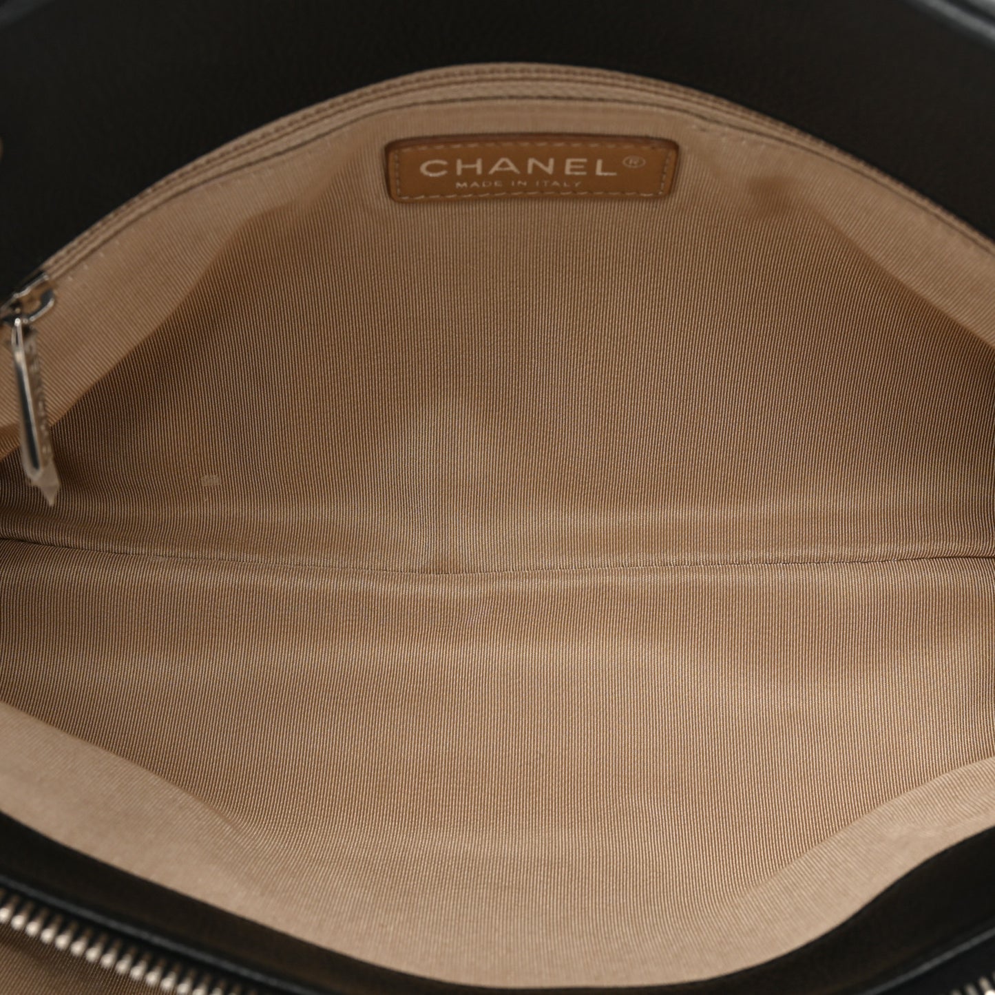 Caviar Quilted Timeless CC Shopping Tote Black