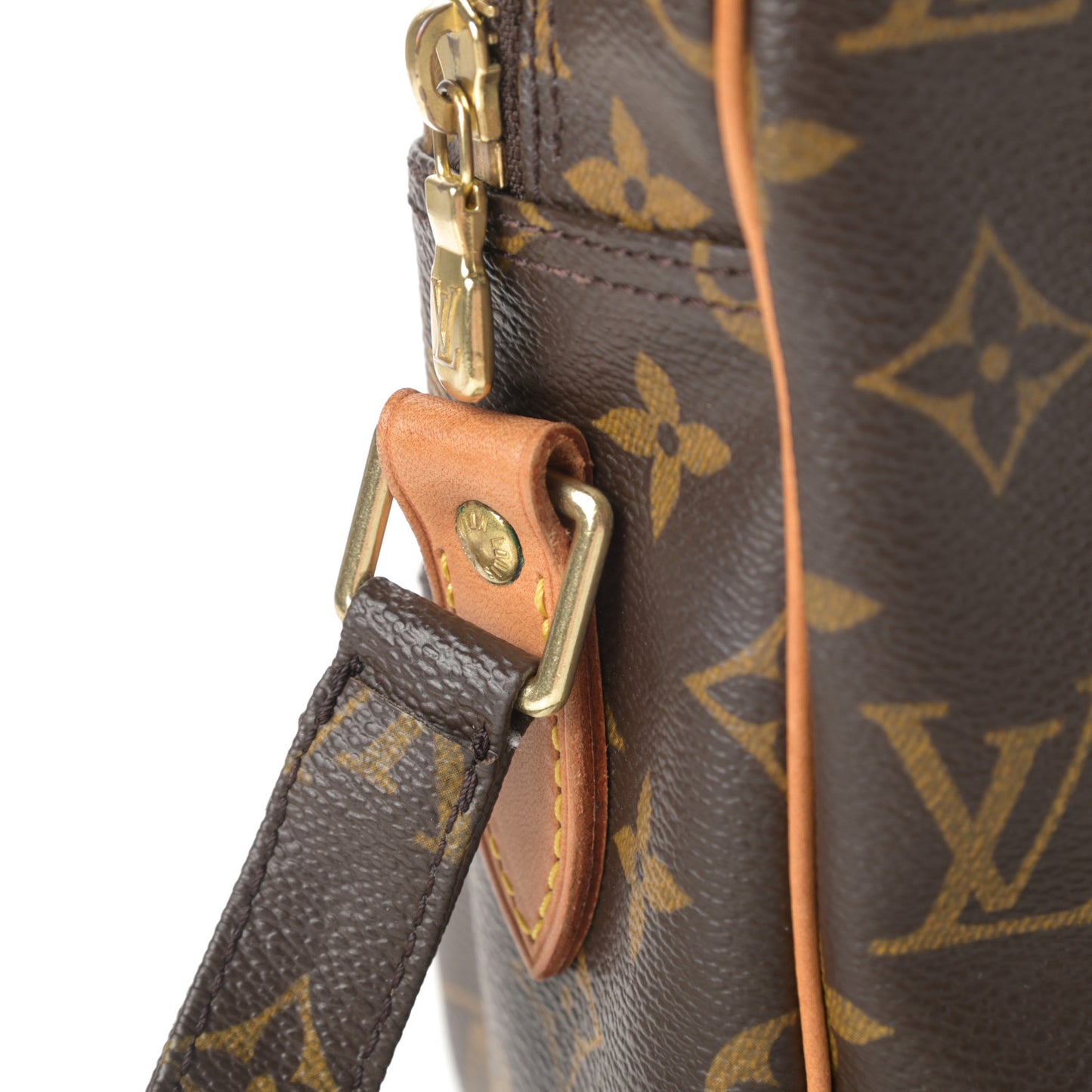 Monogram Nil 28