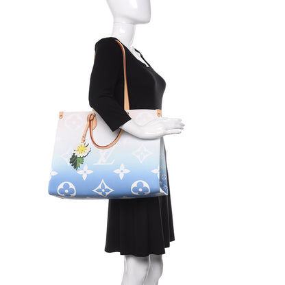 Louis Vuitton Monogram Giant By The Pool Onthego GM Blue 2 of 10