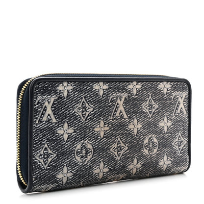Louis Vuitton Hollographic Monoglam Zippy Wallet Blue 3 of 8