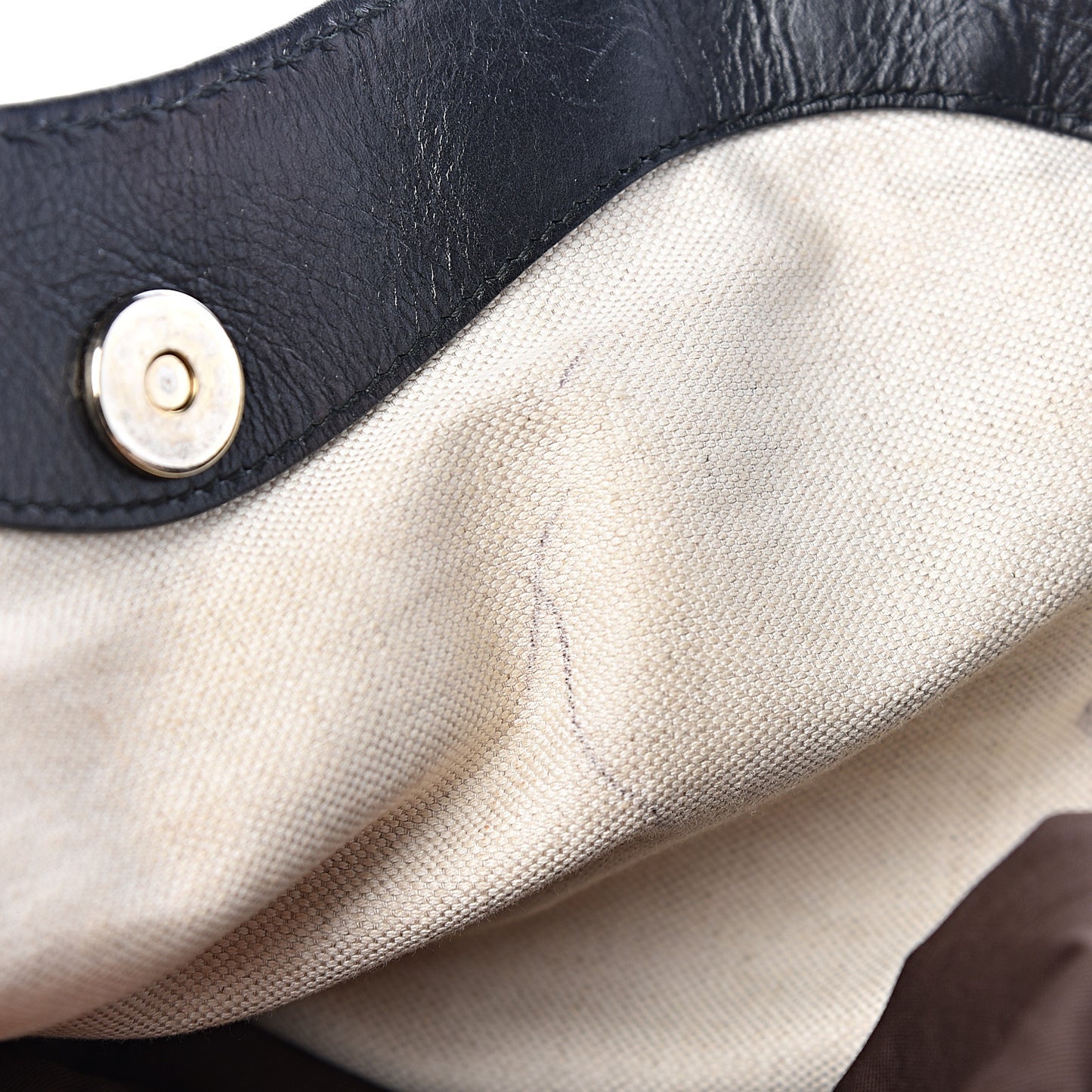 Monogram Medium Sukey Black