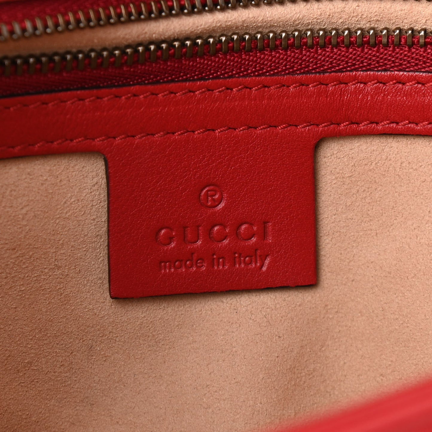Calfskin Matelasse Small GG Marmont Shoulder Bag Hibiscus Red