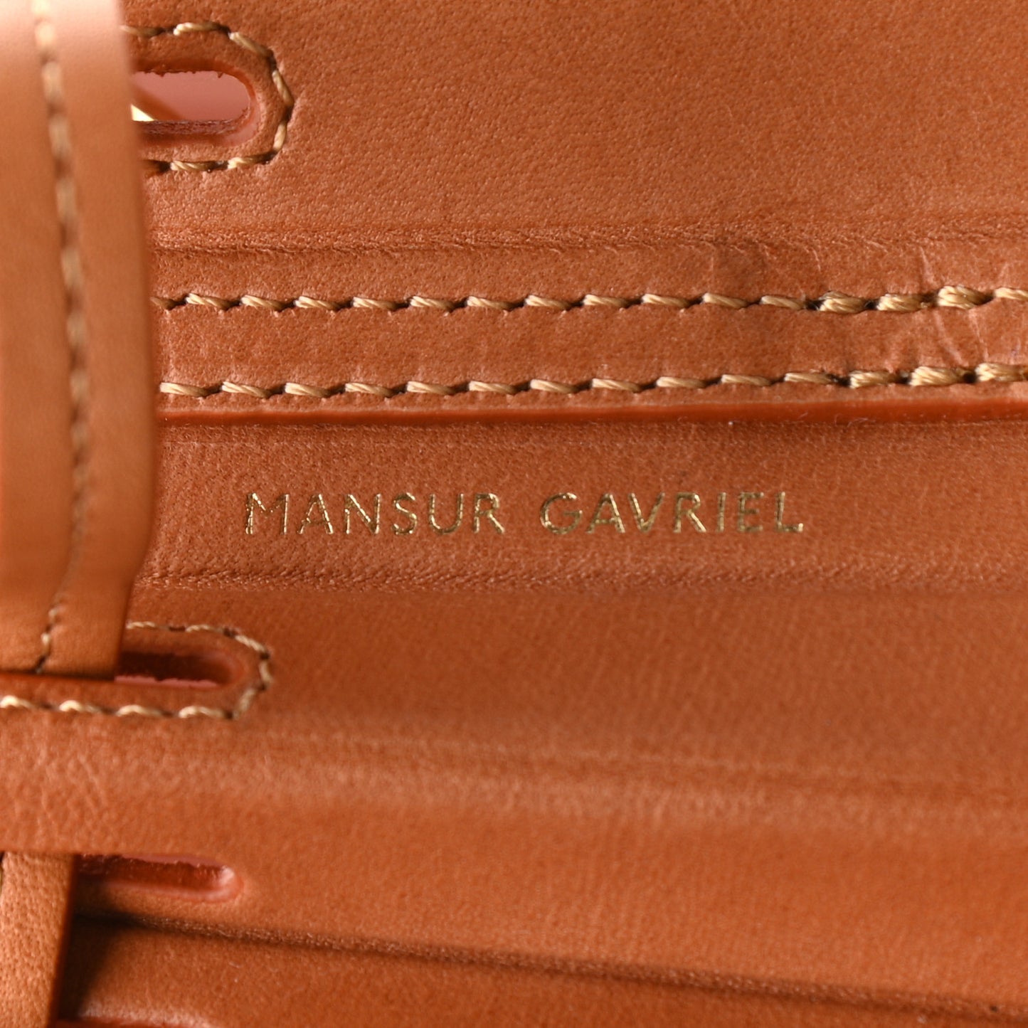 Vegetable Tanned Calfskin Pleated Bucket Bag Camello Rosa