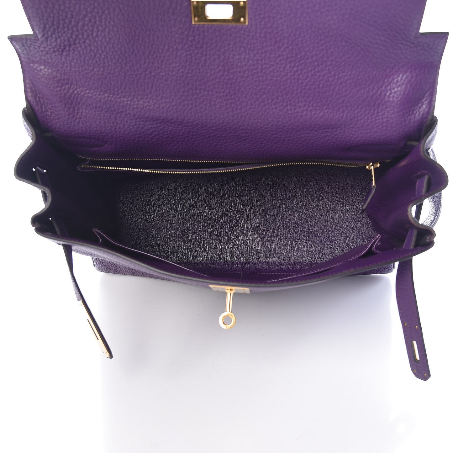 Taurillon Clemence Kelly Retourne 32 Ultraviolet