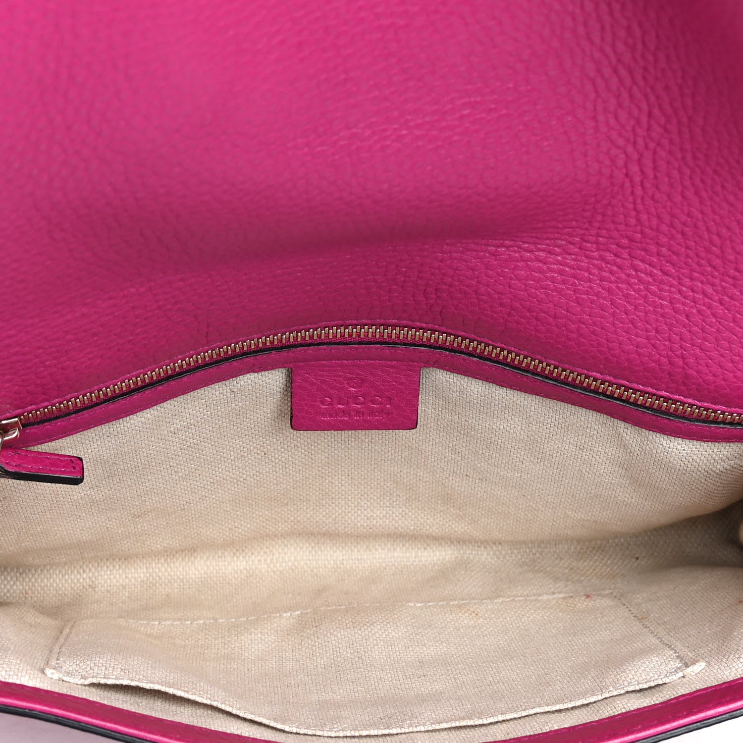Gucci Pebbled Calfskin Medium Soho Clutch Fuchsia 7 of 8