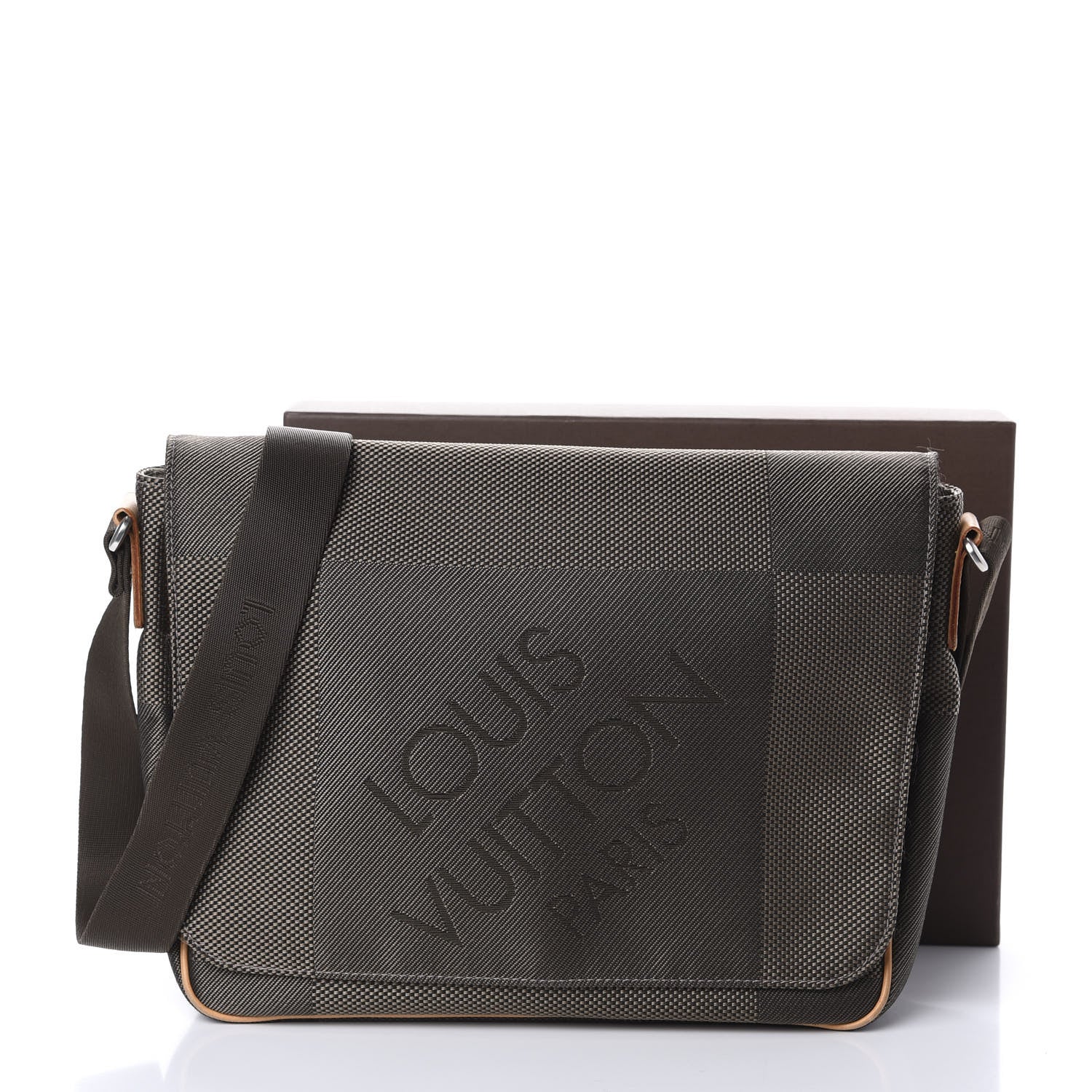 Louis Vuitton Damier Geant Messenger Bag Terre 16 of 16