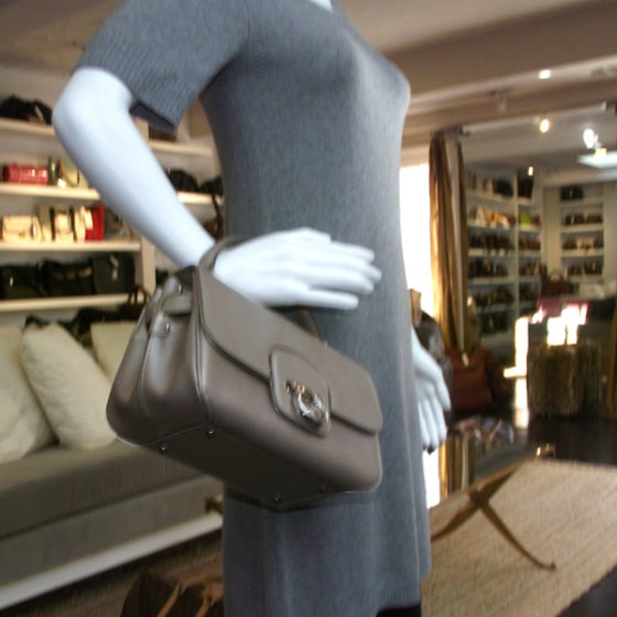 SALVATOREFERRAGAMOSaffianoGanciniTopHandleBag