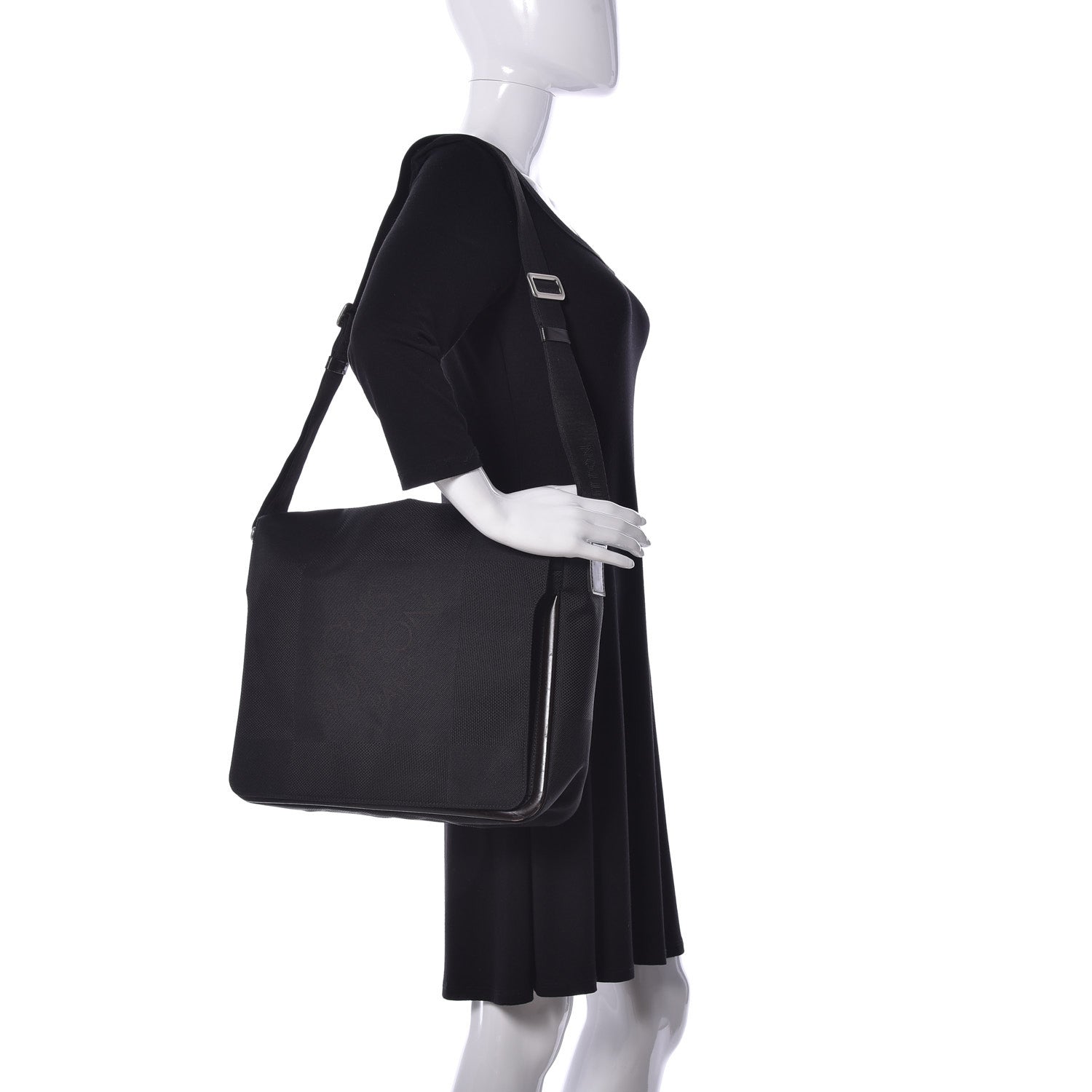 Louis Vuitton Damier Geant Messenger Bag Black 2 of 8