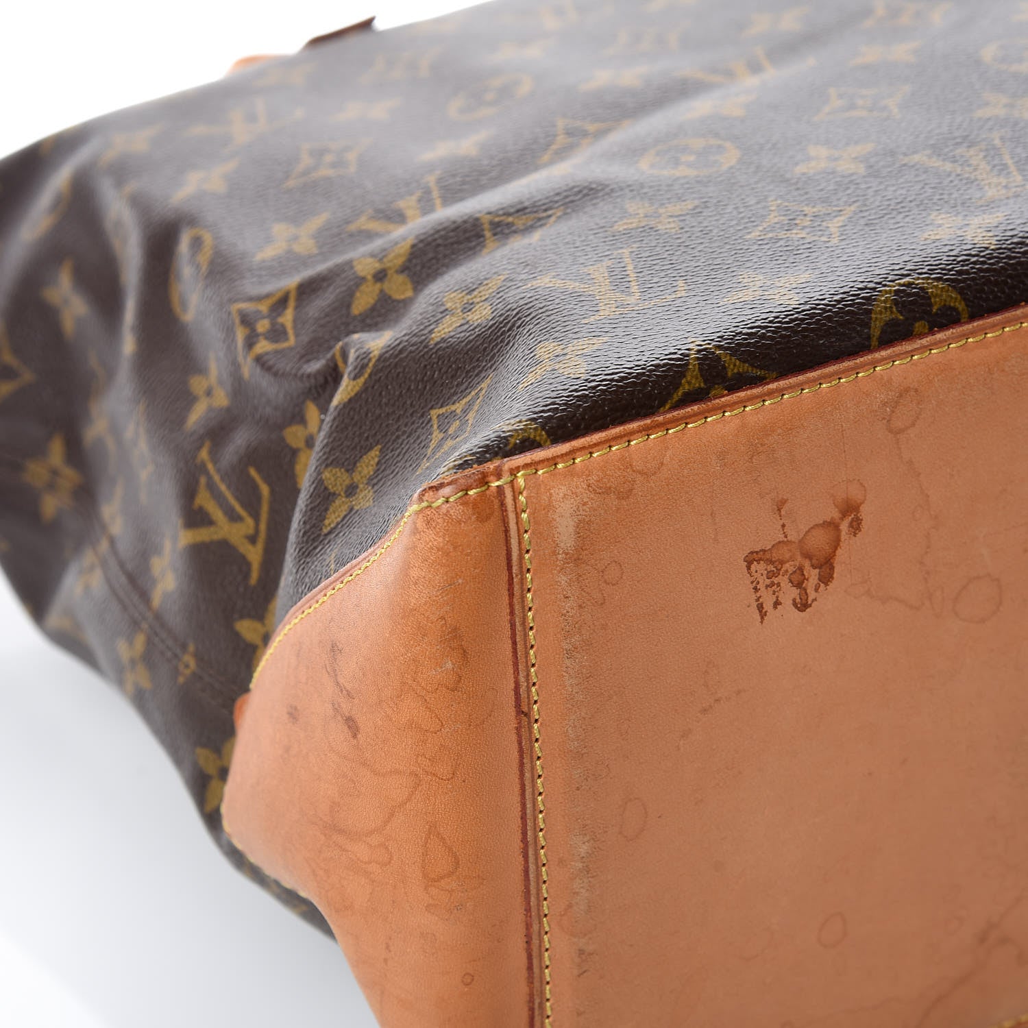 Louis Vuitton Monogram Cabas Mezzo 12 of 20