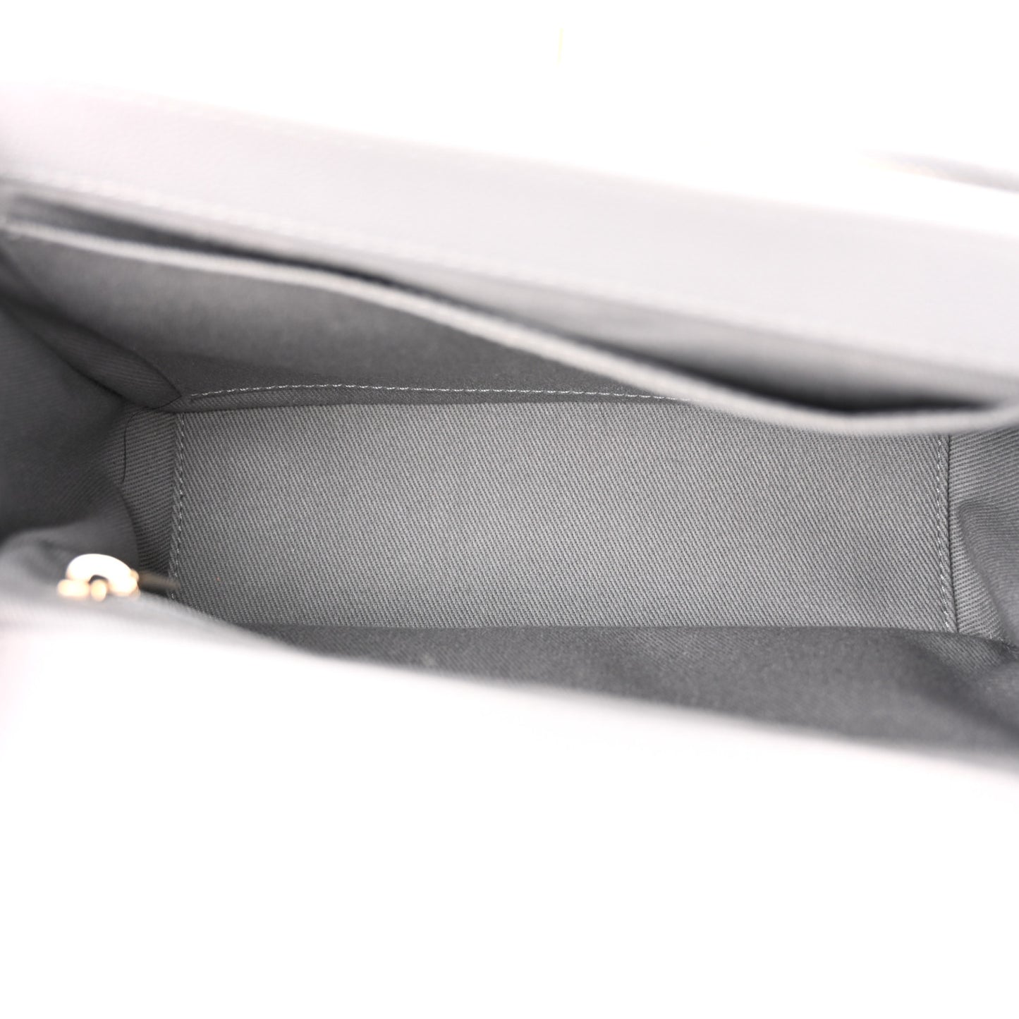Caviar Quilted Medium Business Affinity Flap Grey