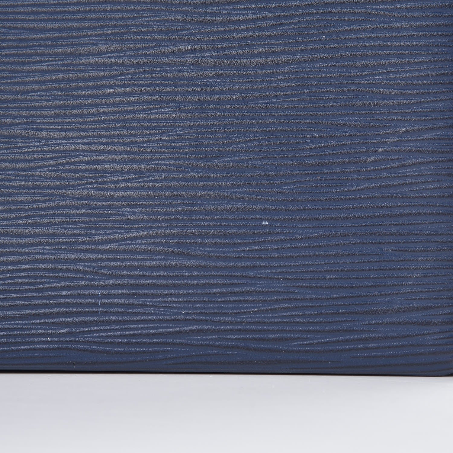 Louis Vuitton Epi Toiletry Pouch 19 Indigo 9 of 9