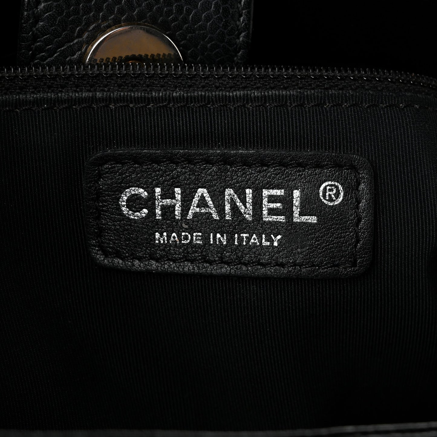 Caviar Quilted Petit Shopping Tote PST Black