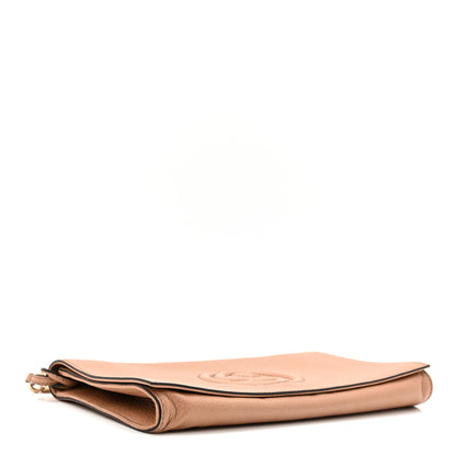 Gucci Pebbled Calfskin Medium Soho Clutch Camelia 4 of 10