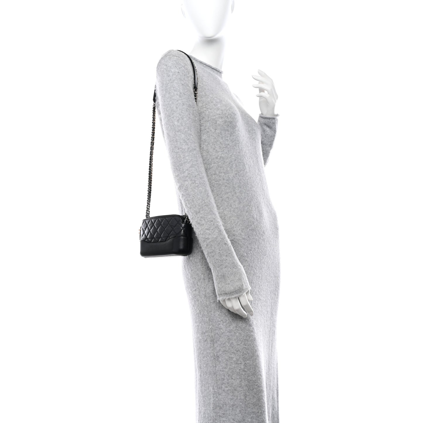 Aged Calfskin Quilted Small Gabrielle Clutch With Chain Black