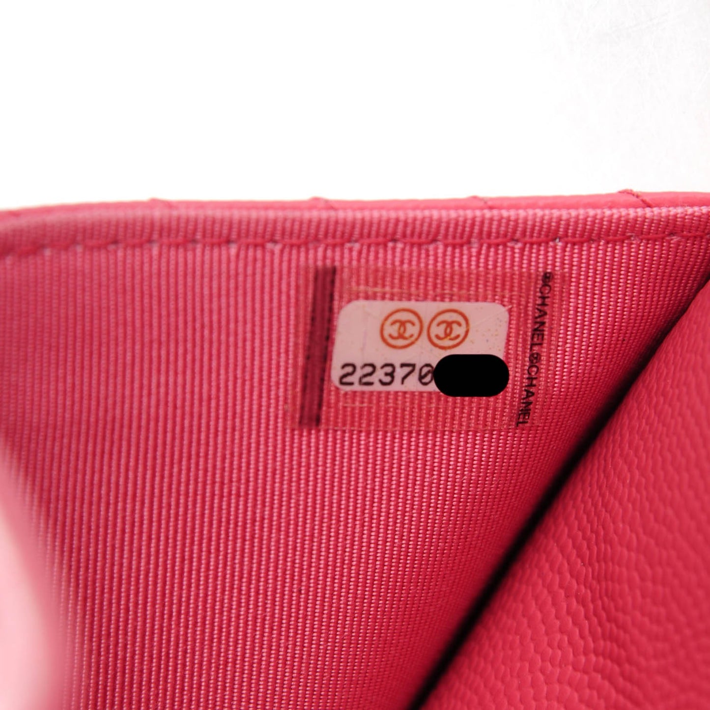 Caviar Chevron Wallet On Chain WOC Pink