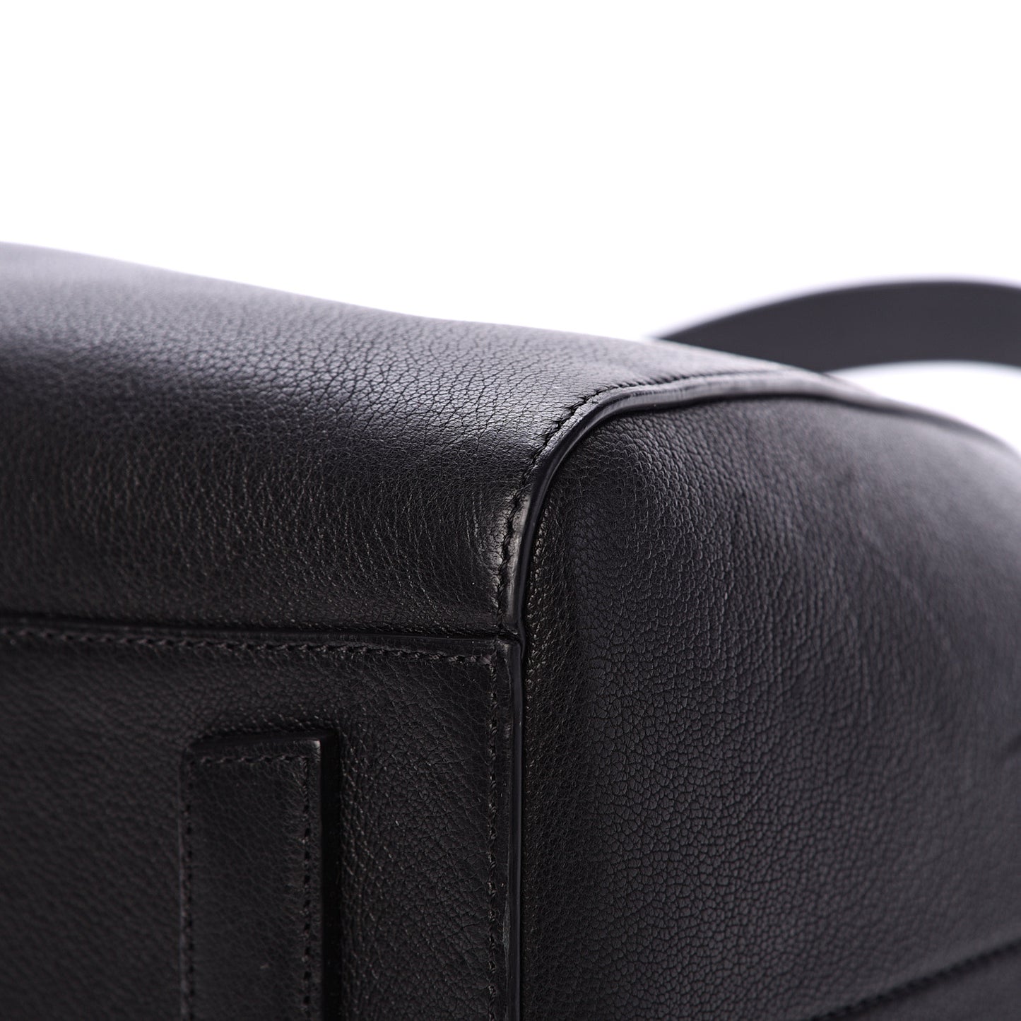 Sugar Goatskin Medium Antigona Black