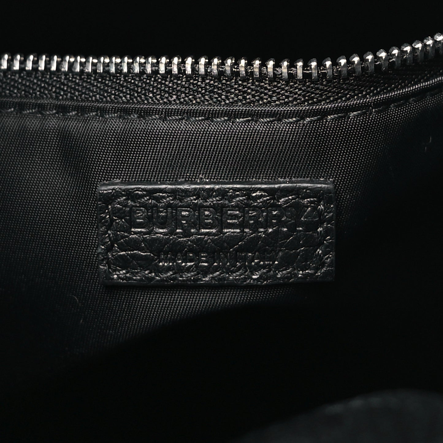London Grainy Calfskin Small Lorne Bucket Crossbody Black