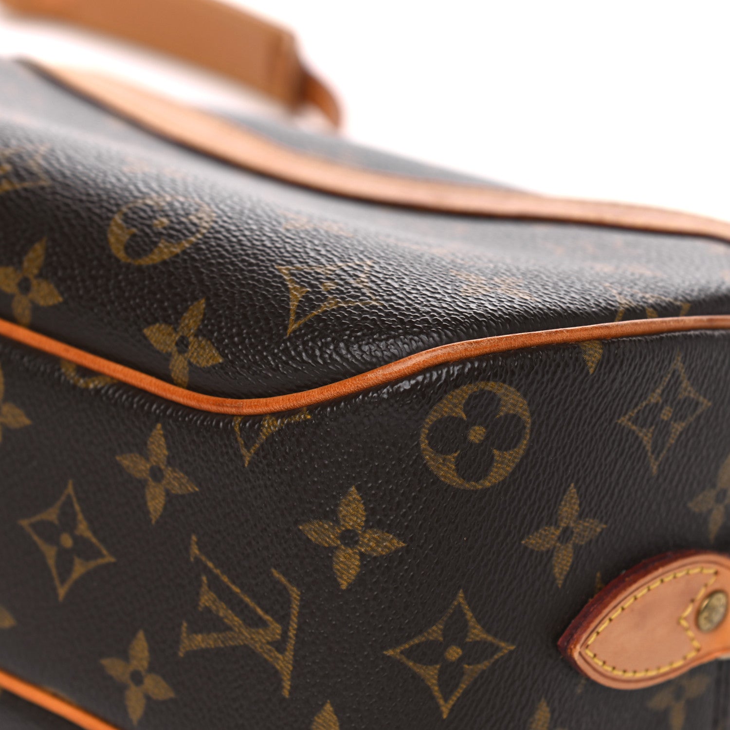 Louis Vuitton Monogram Blois 6 of 15