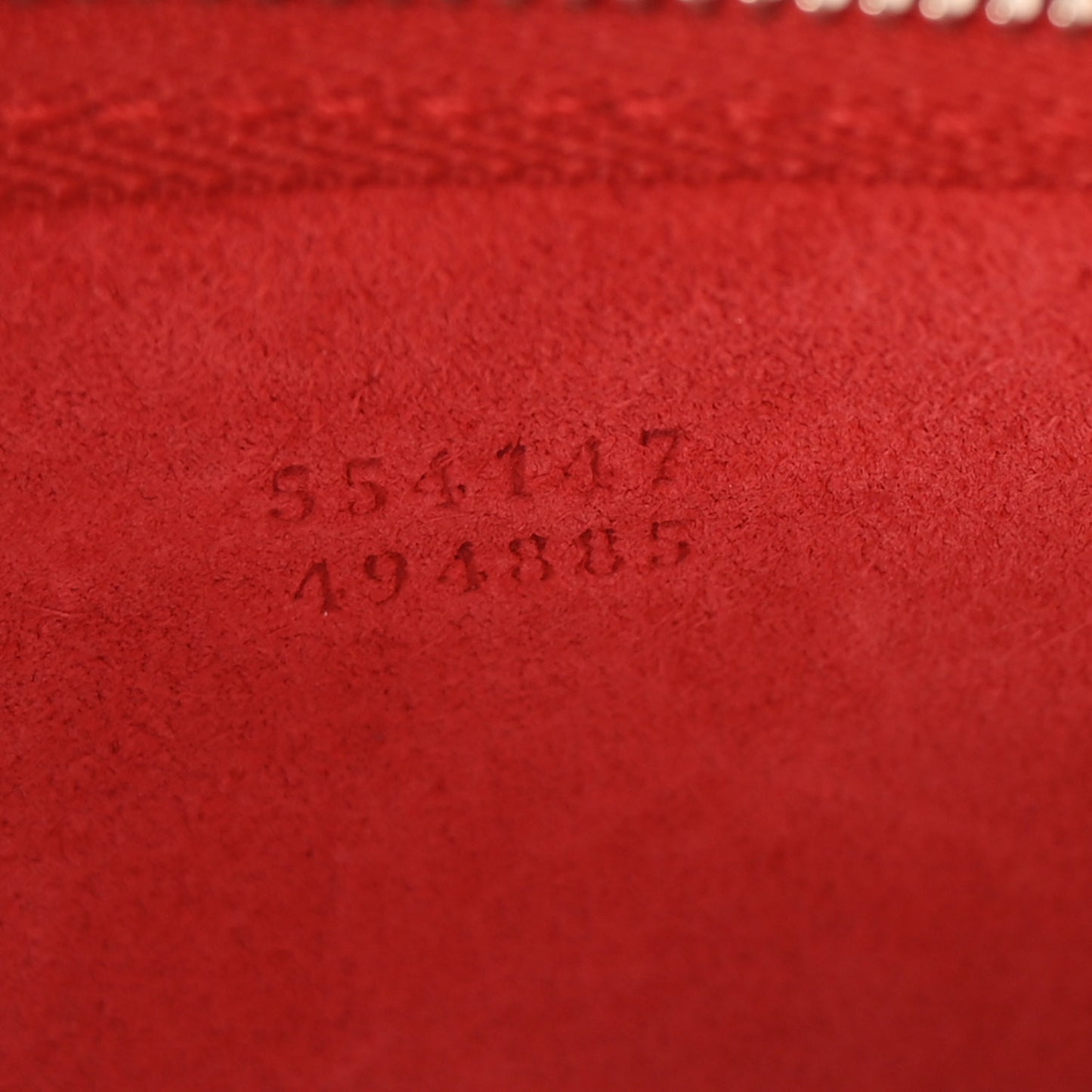 Calfskin Crocodile Embossed Knuckle Flat Clutch Colurie Colurie Ivory
