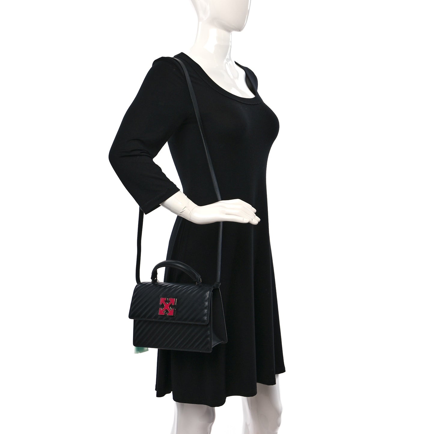 Calfskin Diagonal Quilted Jitney 1.4 Shoulder Bag Black