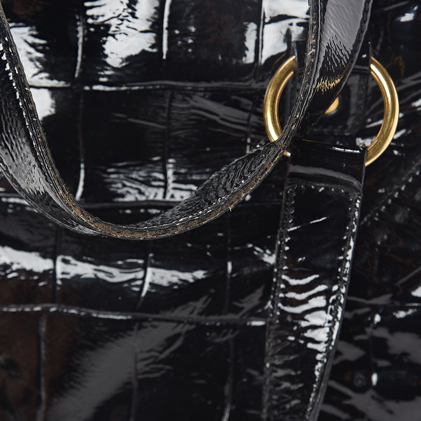 Crocodile Embossed Patent Large Muse Black