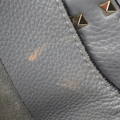 Valentino Garavani Pebbled Calfskin Large Rockstud Flip-Lock Messenger Bag Grigio Perla 9 of 14