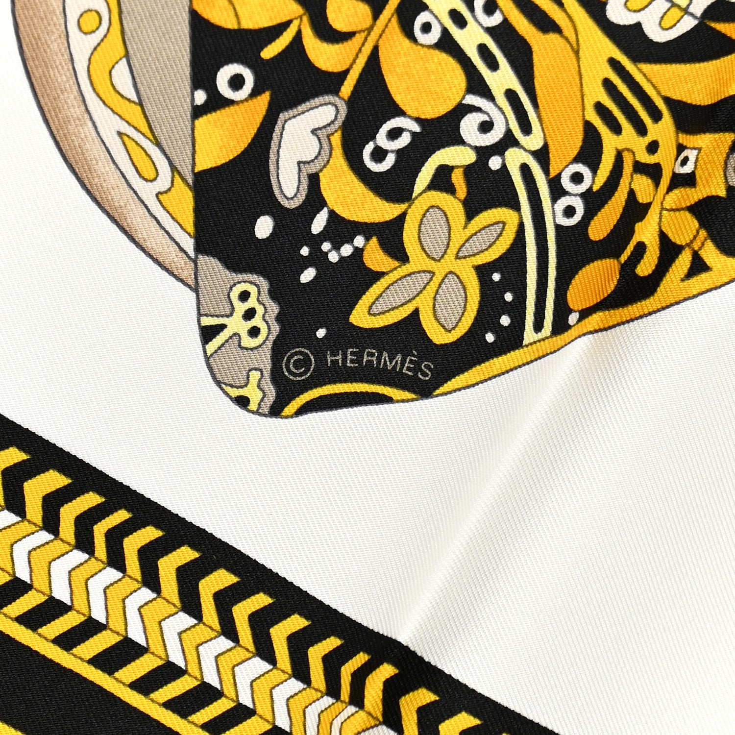 Hermes Silk Selle Des Steppes Scarf 90 White Or Black 4 of 5