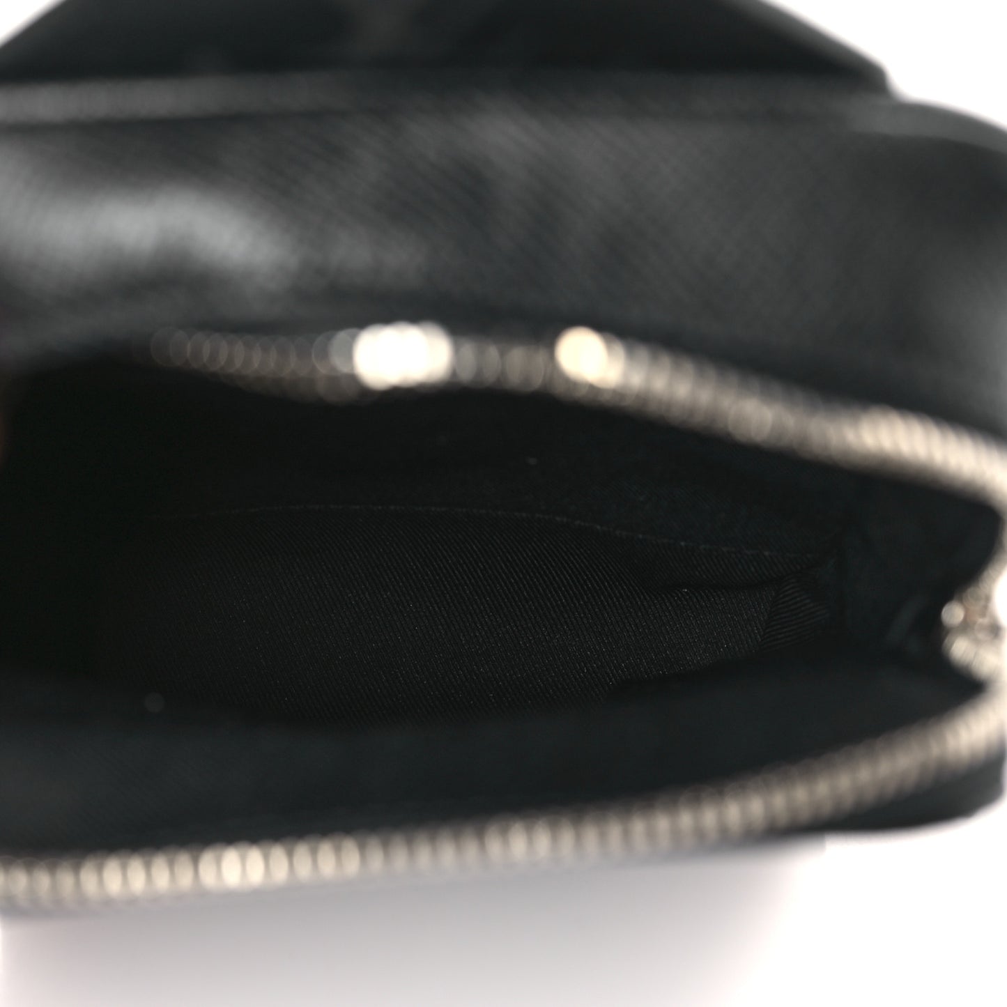Taigarama Outdoor Slingbag Black