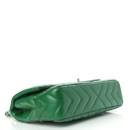 Chanel Lambskin Chevron Quilted Medium Single Flap Green 4 of 13