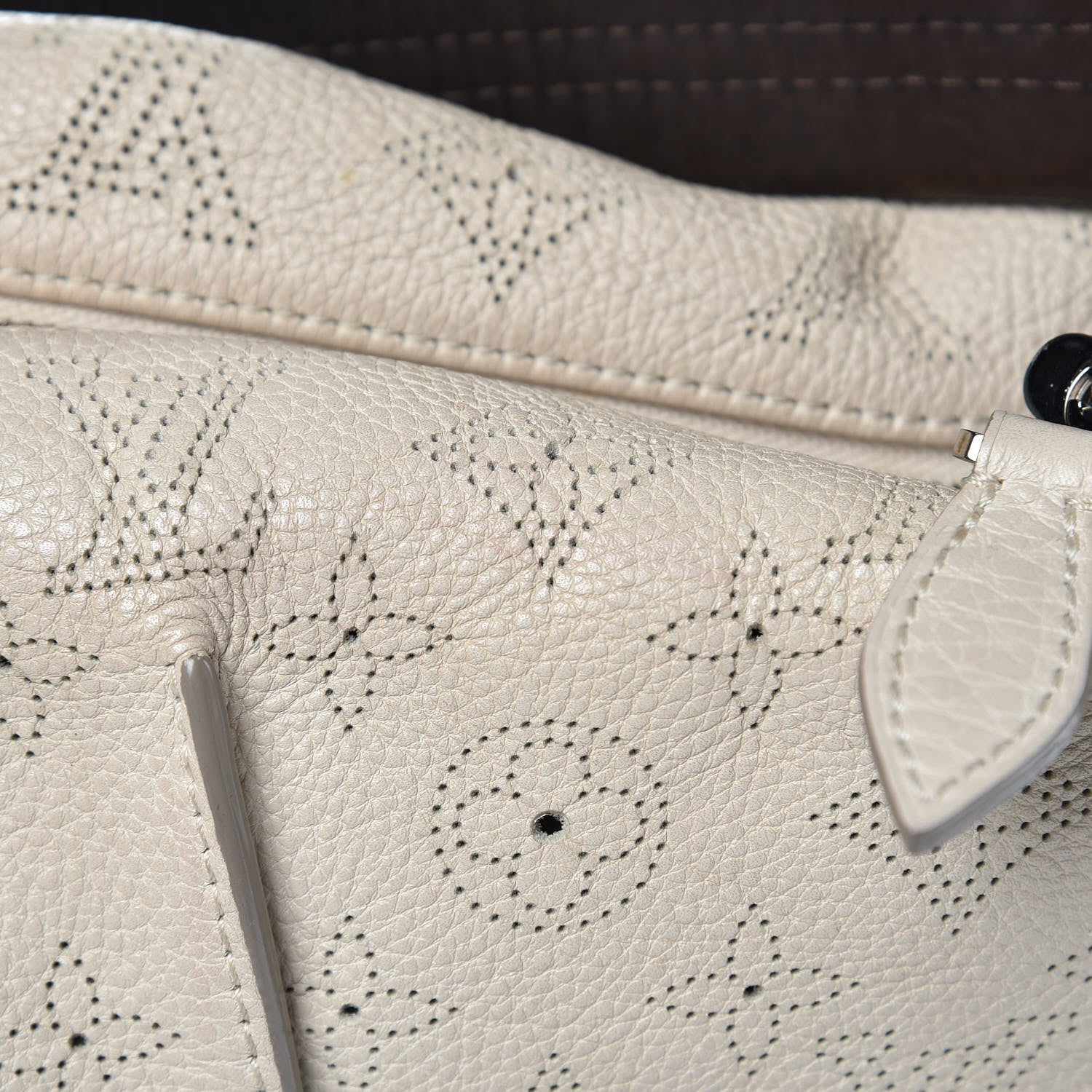 Louis Vuitton Mahina Selene PM Sandy 13 of 17