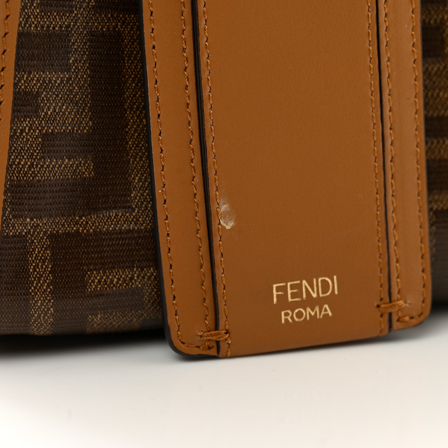 FENDI名刺入れCC CASE VIT.SOFT STAMPA FF 1974 Fendi Glazed Fabric Vitello Century FF 1974 Stamp Patch Mini