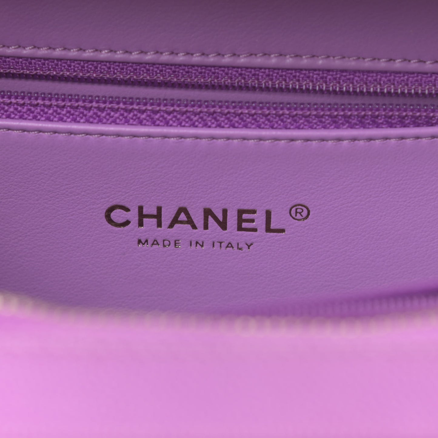 Caviar Quilted Medium CC Filigree Vanity Case Purple