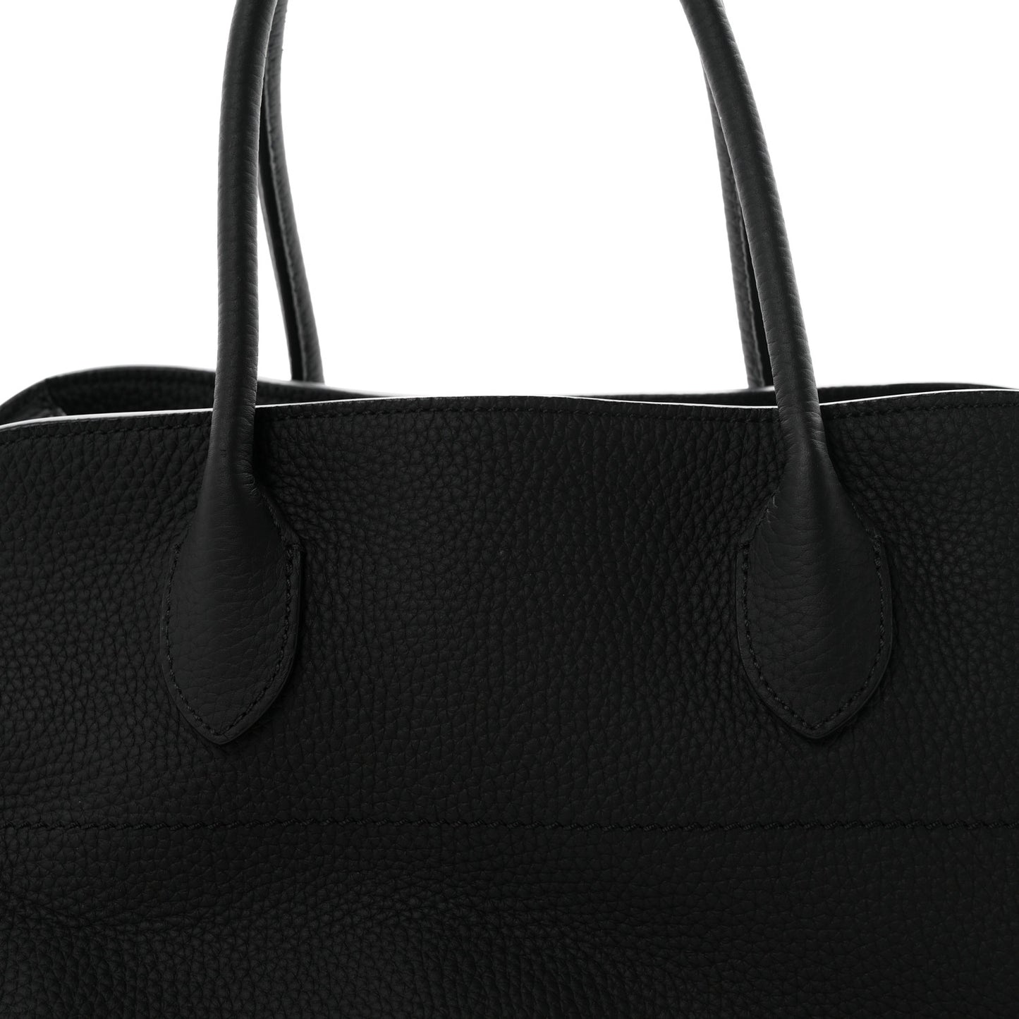 Matte Grained Calfskin Soft Margaux 15 Black