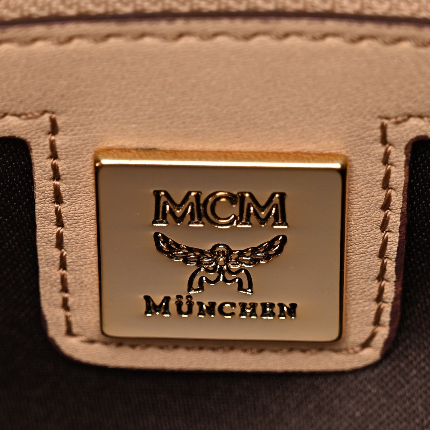 MCM ボストンバッグ ベージュ ロゴプリント MCM Visetos Boston Bag Beige 1843350 – FASHIONPHILE