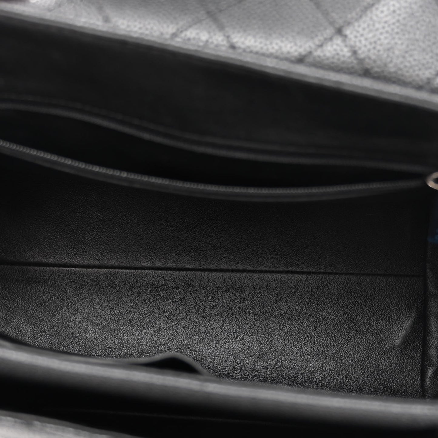 Caviar Quilted CC Accordion Shopping Bag Black