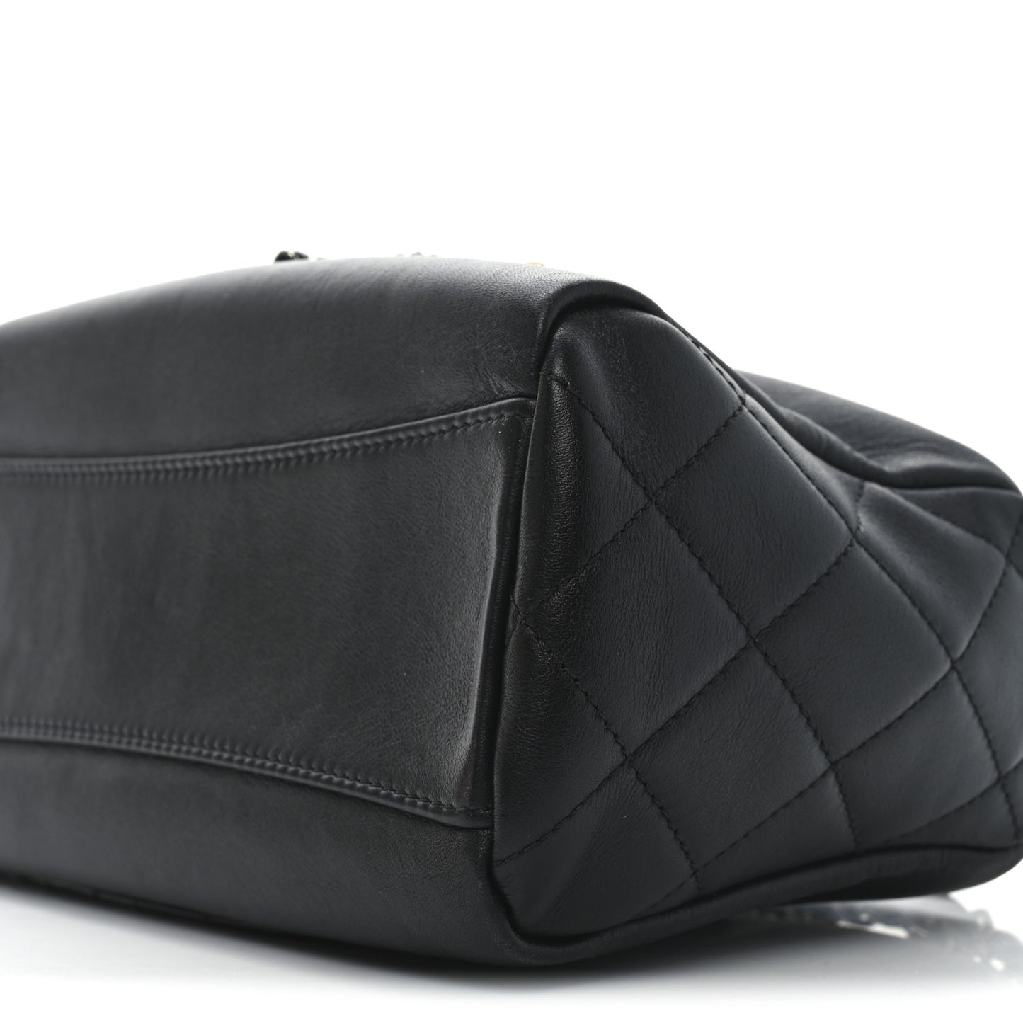 Calfskin Chain 20s Signature Hobo Black