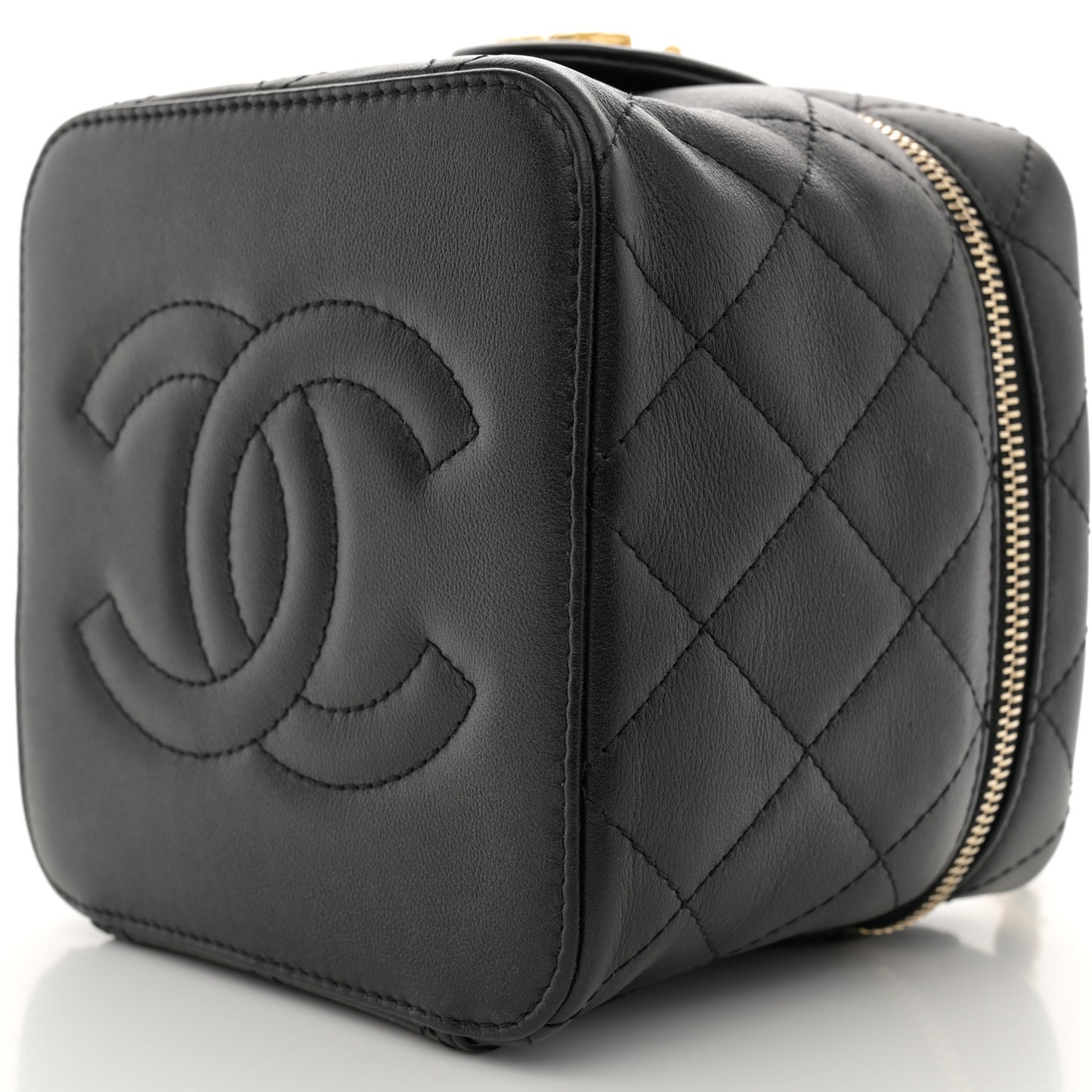 Calfskin Quilted Small Vanity Case With Chain Black