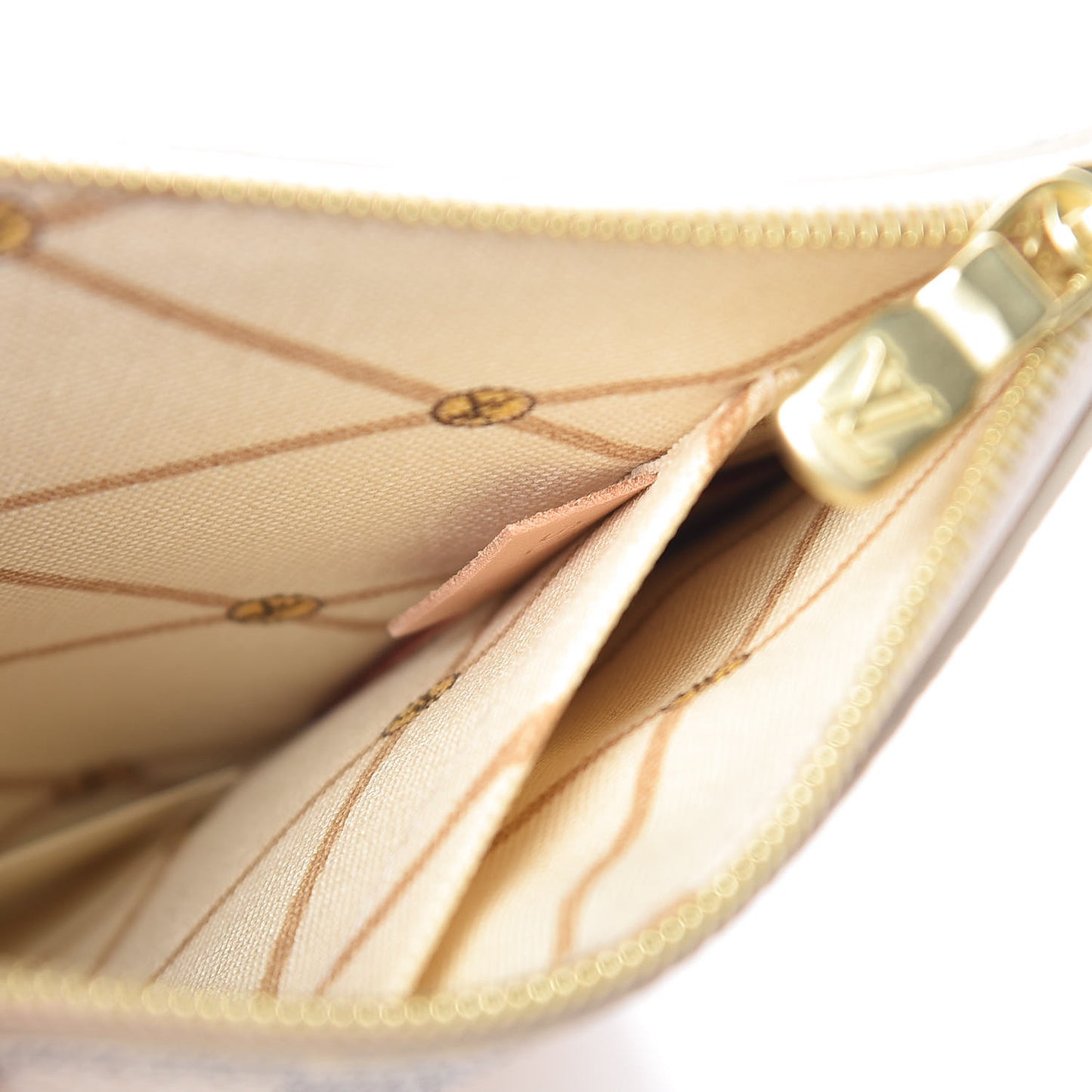 Damier Azur Summer Trunks MM GM Pochette