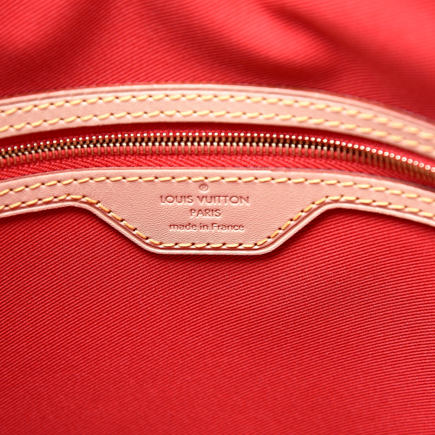 Monogram Carry It
