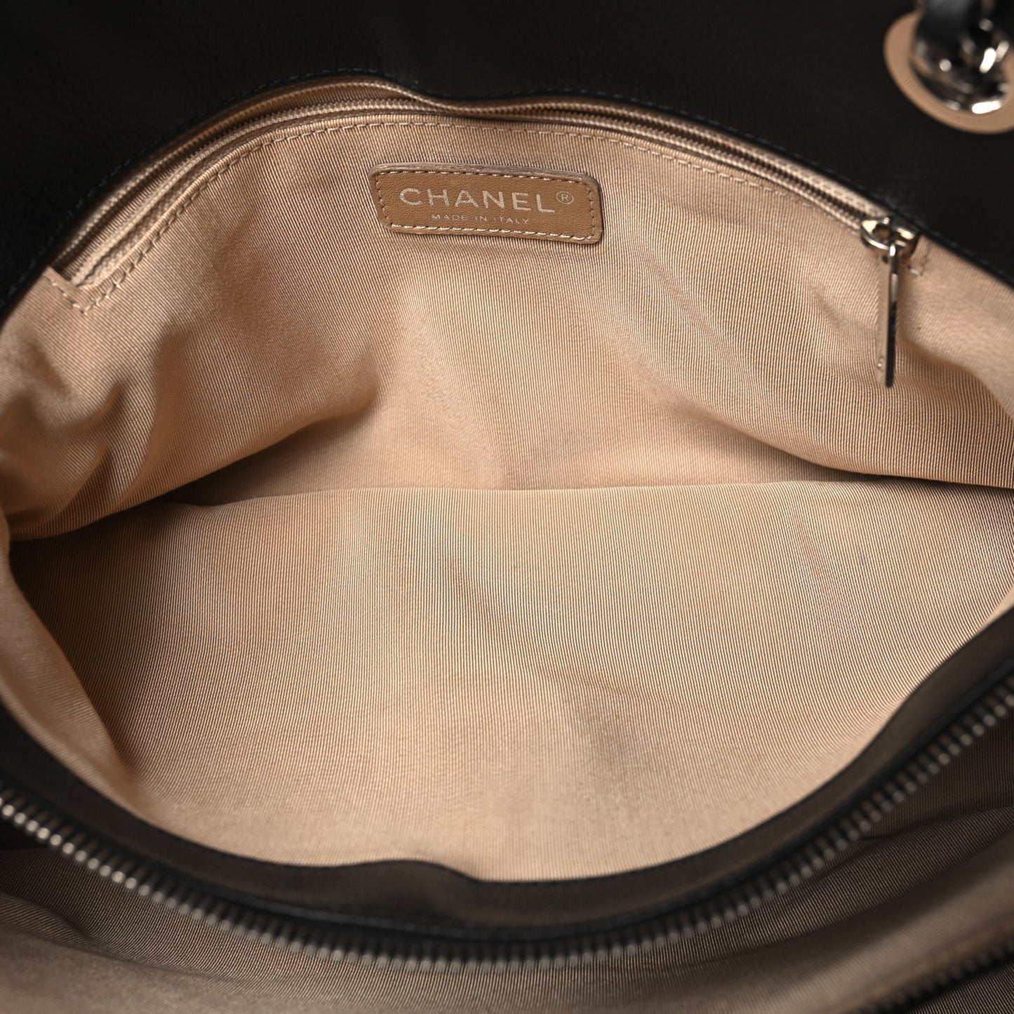 Caviar Quilted CC Timeless Soft Tote Black