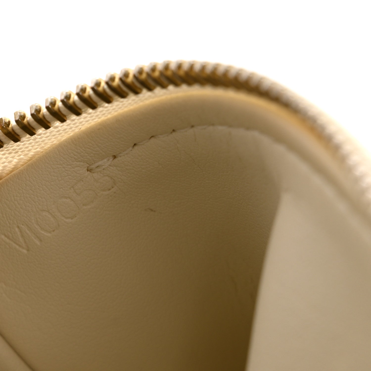 Louis Vuitton Vernis Bedford Perle 7 of 13
