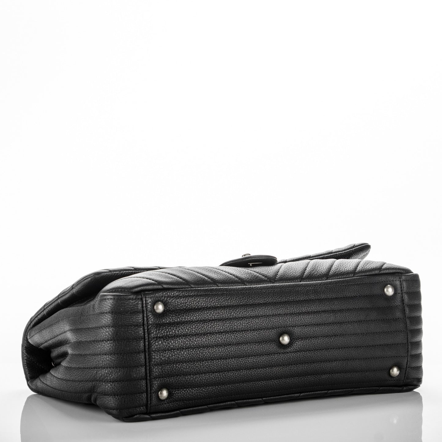 Calfskin Chevron Quilted XXL Travel Flap Bag Black