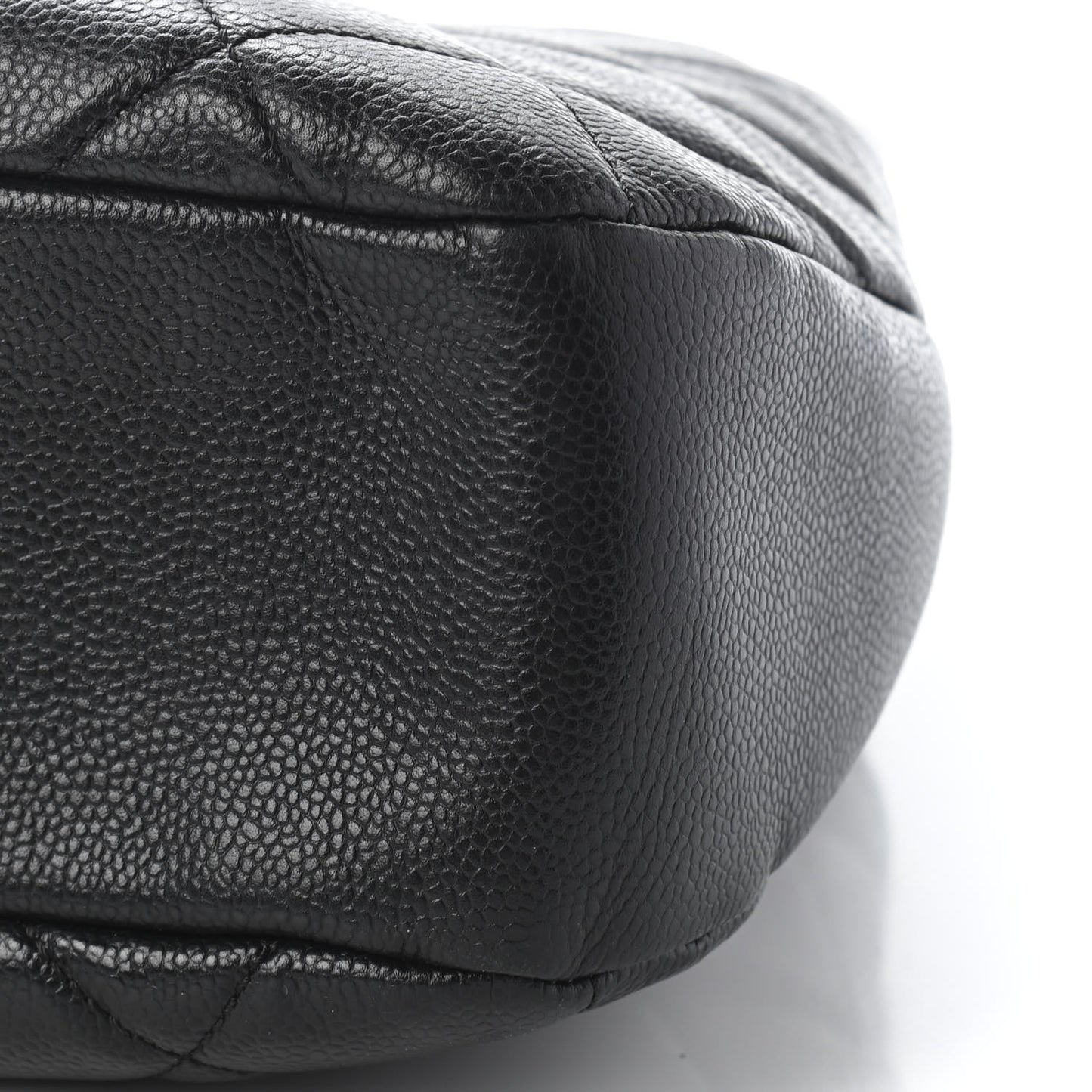 Caviar Quilted CC Timeless Soft Tote Black