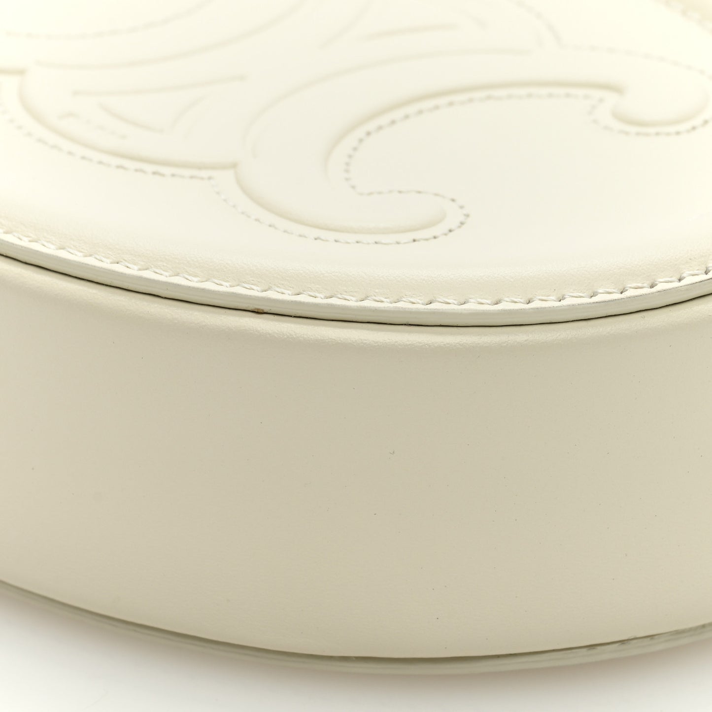 Smooth Calfskin Cuir Small Triomphe Oval Crossbody Purse Trench
